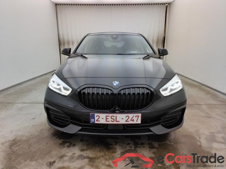 BMW 1 Reeks Hatch 118dA (110 kW) 5d