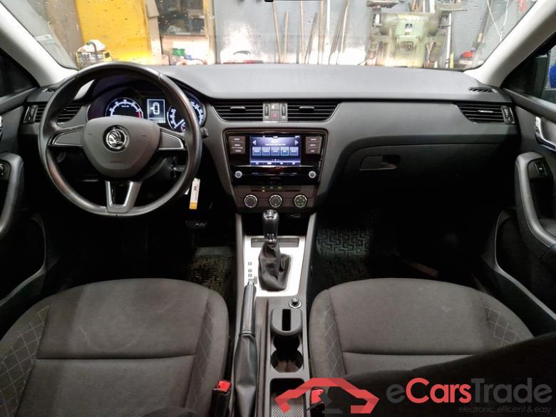 Skoda  Octavia Combi  (5E5)(03.2017->) Oct.Co1.5TSI CNG 130 Active AT #5