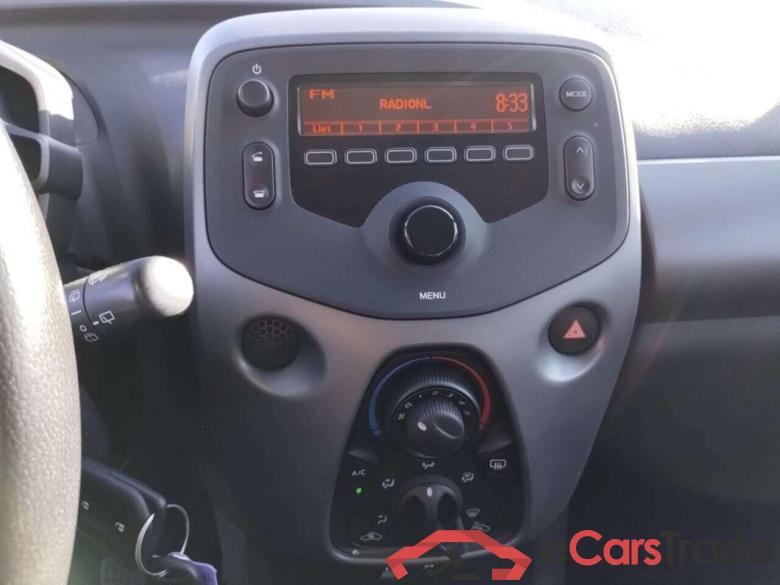 TOYOTA Aygo 1.0 VVT-i x-play #6