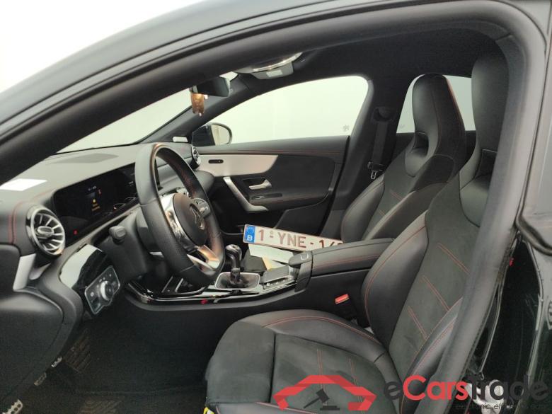 Mercedes-Benz CLA CLA 200 Business Solution 4d #6