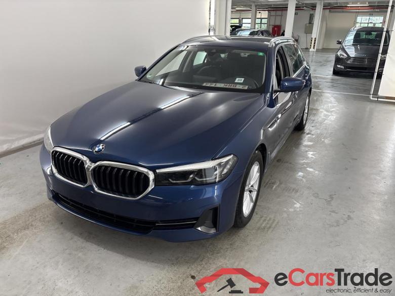 BMW 5 SERIES TOURING 2.0 520D 120KW TOURING AUTO Business Driving &  Parking Assistant #1