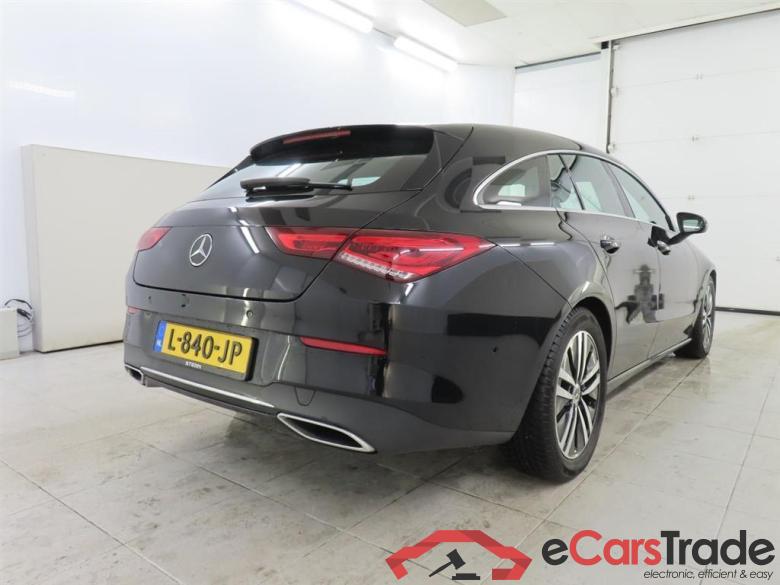 MERCEDES-BENZ CLA Shooting Brake 200 d Bns Sol. Lux. #2