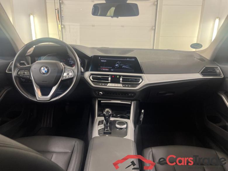 BMW 3-serie 320i Executive Ed. #6