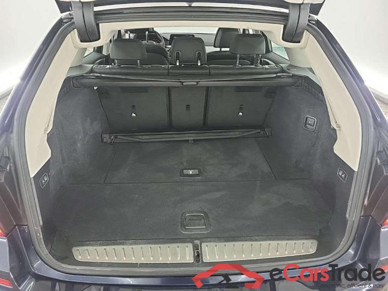 BMW 5-serie Touring 520iA 5D 135kW #5
