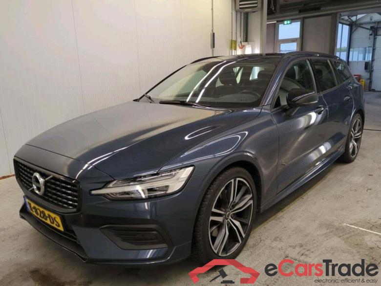 VOLVO V60 2.0 B3 Momentum #1