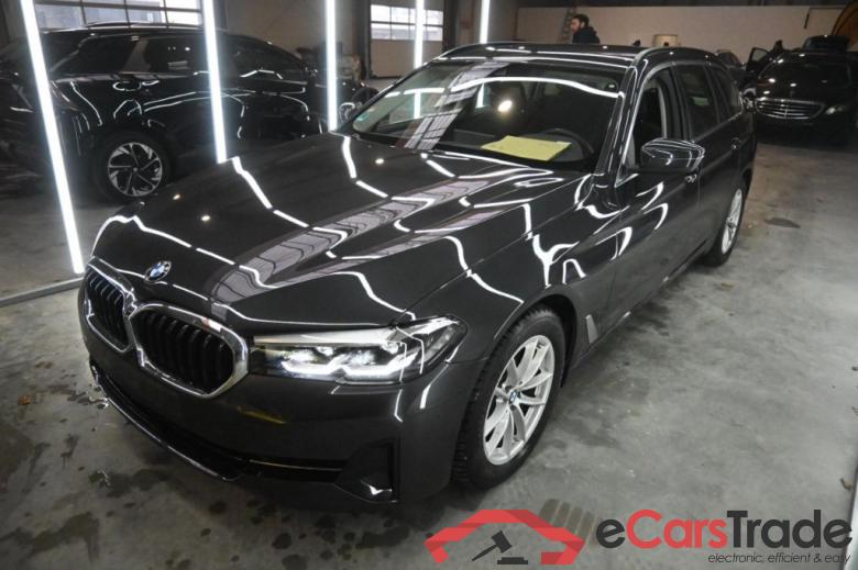 BMW 5-Serie Touring ´16 Baureihe 5 Touring 520 d 2.0 140KW AT8 E6d