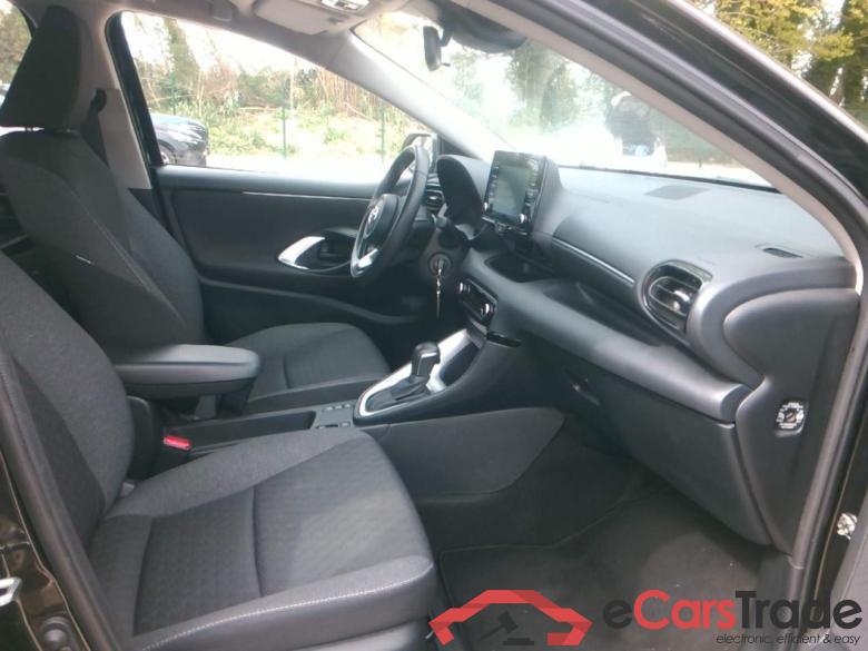 YARIS HY 116H MY22 CONFORT RSK #5