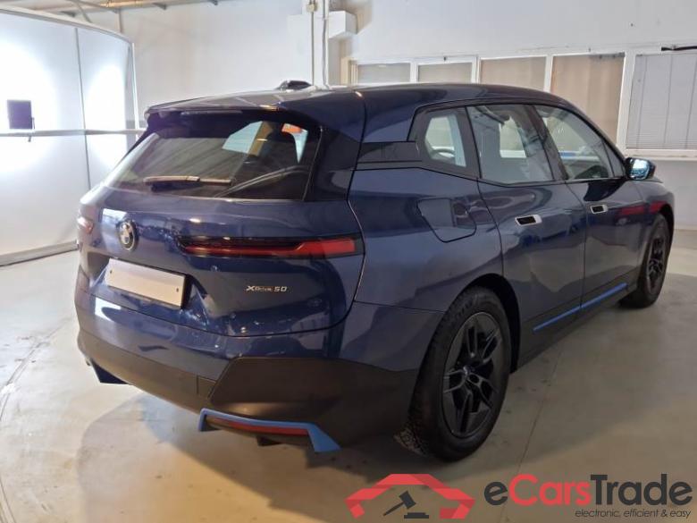 BMW IXXDRIVE50 BMW IX / 2021 / 5P / SUV IX XDRIVE50 #2