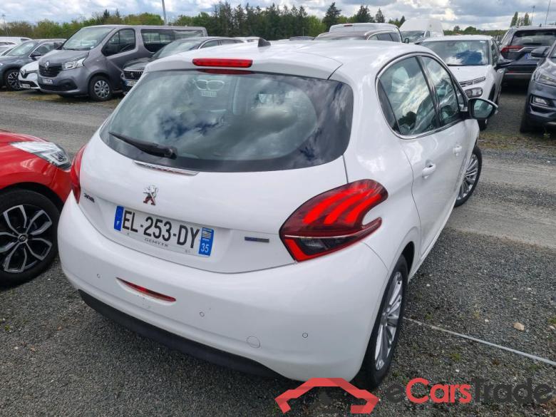 Peugeot 1.2 PureTech 82 Allure 5P 208 Allure 1.2 PureTech 80CV BVM5 E6 #3