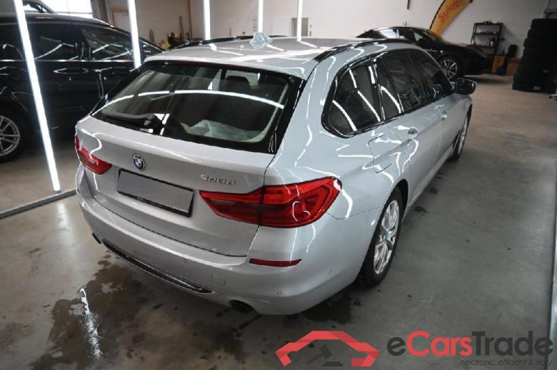 BMW 5-Serie Touring ´16 Baureihe 5 Touring 520 d Sport Line 2.0 140KW AT8 E6dT #4