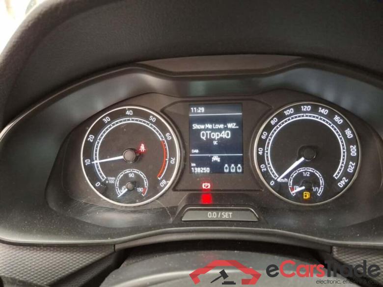 SKODA Kamiq 1.0 TSI Ambition #4