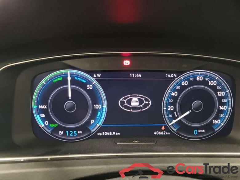 VOLKSWAGEN e-Golf E-DITION #4