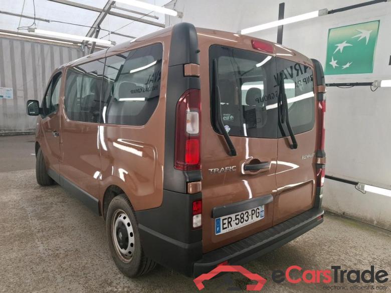 Renault Life L1 dCi 95 Stop & Start 9 places RENAULT Trafic 4p Combi Life L1 dCi 95 Stop & Start 9 places #2