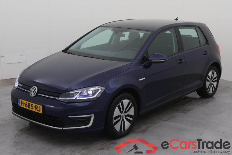 VOLKSWAGEN e-Golf  #1