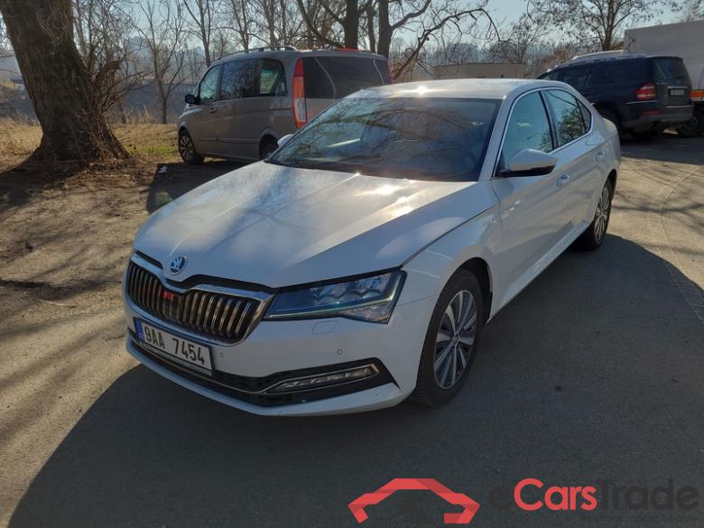 Skoda  Superb (3V3)(2015) Superb 2.0TSI 206 Style 4x4 AT #1