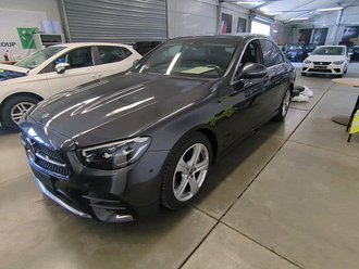 Mercedes E 220