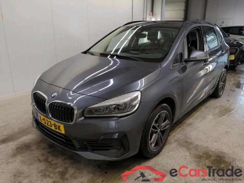 BMW 2-serie Active Tourer 225xe iP Executive #1