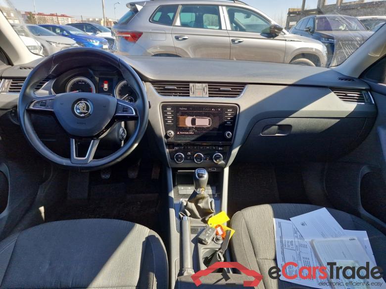 Skoda  Octavia Combi  (5E5)(03.2017->) OctaviaCo1.5TSI 110 Style #5