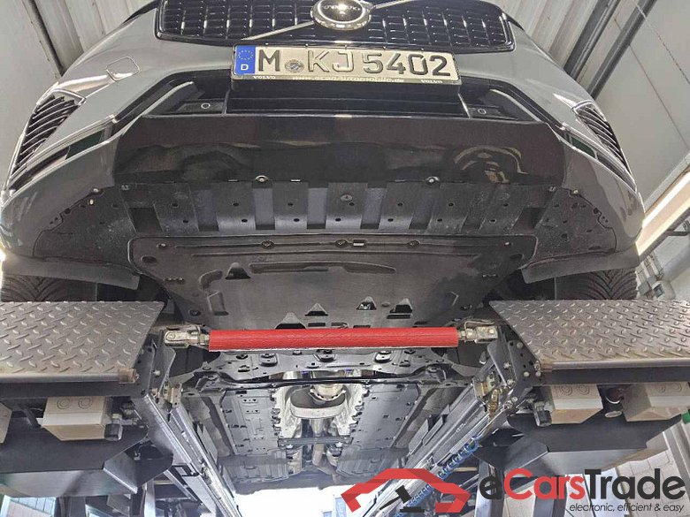 Volvo XC60 (03.2017->) DE - SUV5 B5 (Benzin) AWD EU6d, Ultimate Dark Mild-Hybrid (EURO 6d), (Facelift) #5