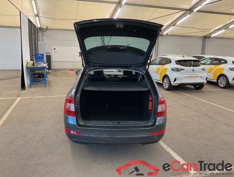 SKODA Octavia Combi OCT.COM GL AMB TD81/1.6 M6F #5