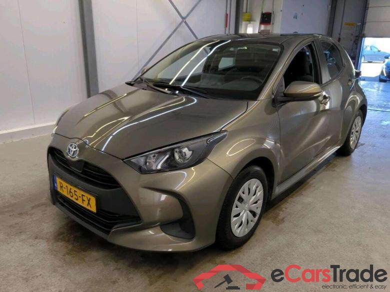 TOYOTA Yaris 1.5 Hyb. Active #1