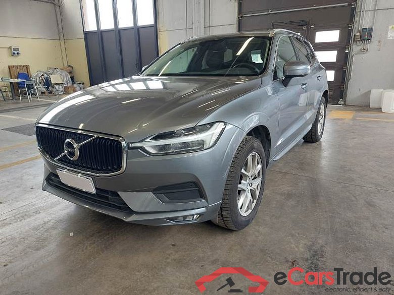 Volvo 153 VOLVO XC60 / 2017 / 5P / SUV B4 AWD GEARTR. BUSINESS PLUS #1