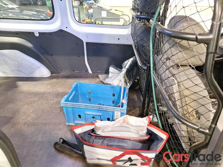 RENAULT KANGOO EXPRESS 1.5 BLUE DCI 95 MAXI COMFORT #6