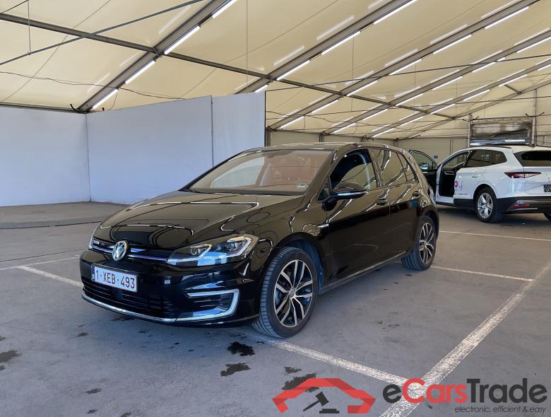 VOLKSWAGEN e-Golf e-Golf 100 kW (136 ch) 1 vitesse #1
