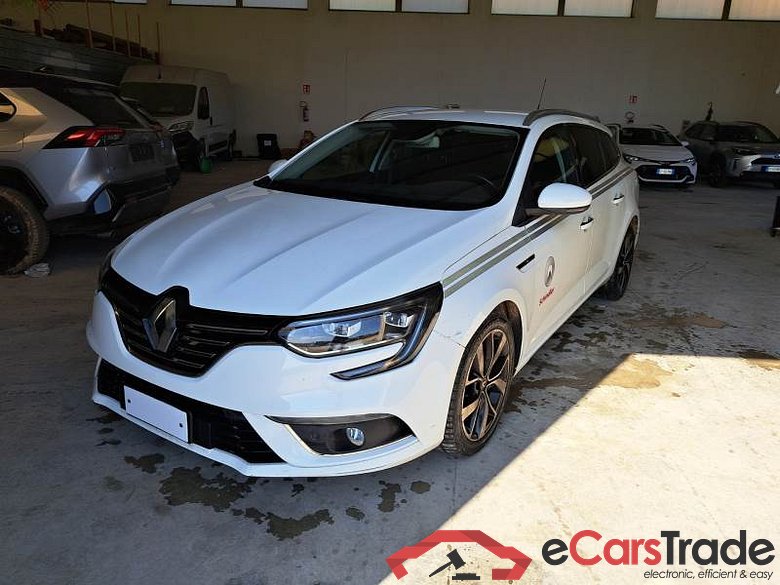 Renault 64 RENAULT MÉGANE SPORTER / 2015 / 5P / STATION WAGON 1.5 DCI 85KW BLUE INTENS #1