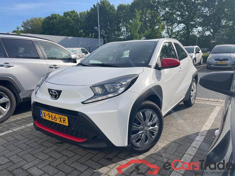 TOYOTA Aygo X 1.0 VVT-i S-CVT Play