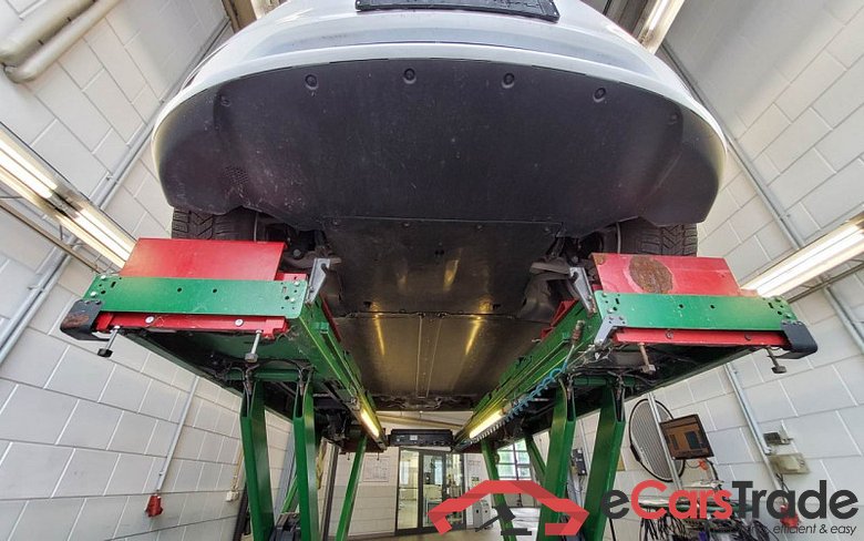 TESLA Model Y (01.2021->), Dual, Maximale Reichweite Dual AWD, 2021 - 2025 #5