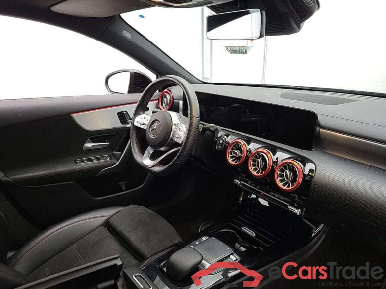 MERCEDES-BENZ A-klasse 180 AMG Line DCT #3