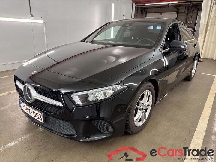 Mercedes A-Klasse Limousine A-Klasse Limousine A 180 d DCT Business Solution 85kW/116pk  4D/P Auto-7 #1