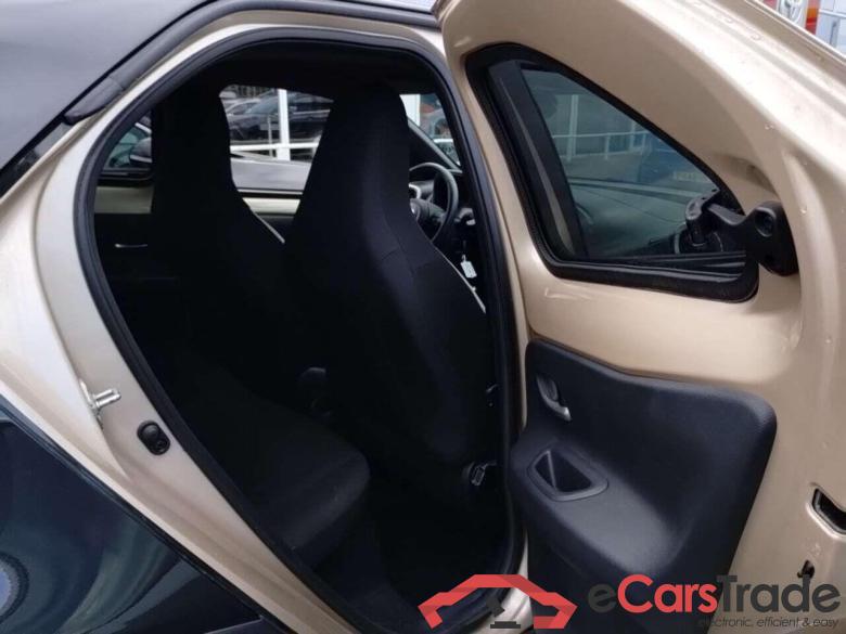 TOYOTA Aygo X 1.0 VVT-i MT Pulse #5