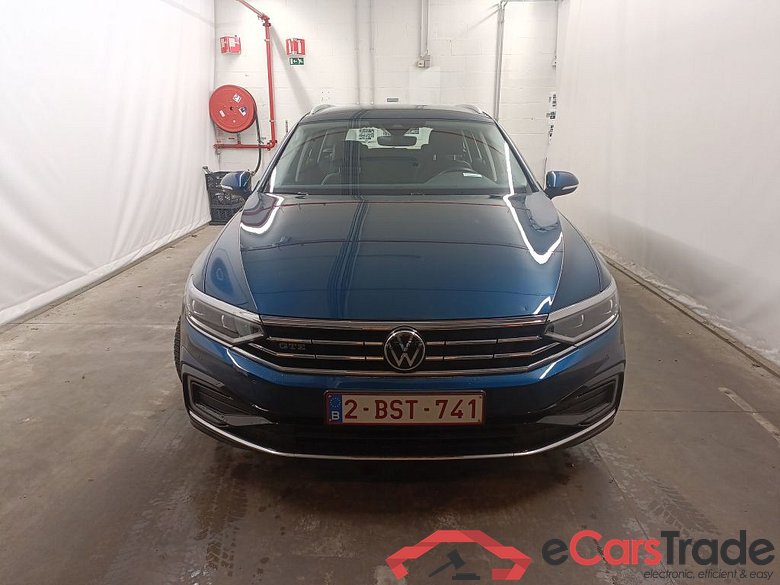 Volkswagen Passat Variant 1.4 TSI DSG6 GTE Business 5d #1