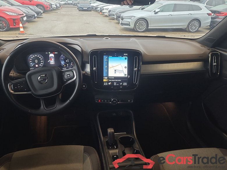 Volvo  XC 40 (2017->) XC40 B4 Momemntum Pro AT #5