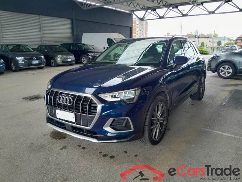 Audi 108 AUDI Q3 / 2018 / 5P / SUV 35 TDI QUATTRO S TRONIC BUSINESS ADVANCE #1