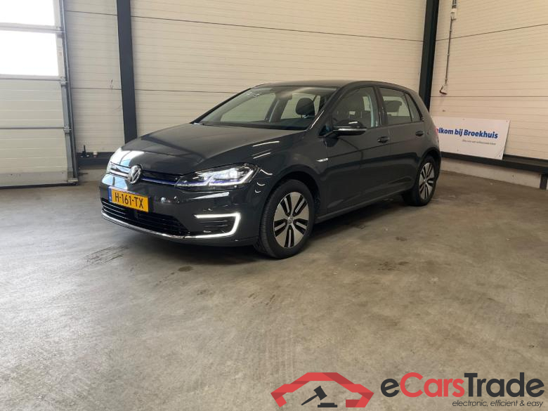VOLKSWAGEN e-Golf E-DITION