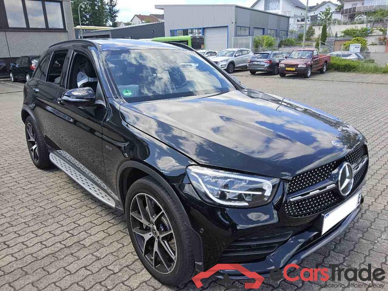 Mercedes-Benz GLC -Klasse (BM 253)(06.2015->) DE - SUV5 GLC 300 de EU6d, de AMG Line 4Matic (EURO 6d), (Facelift) 2020 - 2022 #2