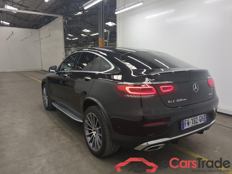 Mercedes GLC 300 de AMG Line 4Matic MERCEDES-BENZ GLC Coupe / 2019 / 5P / Coupé GLC 300 de AMG Line 4Matic #2