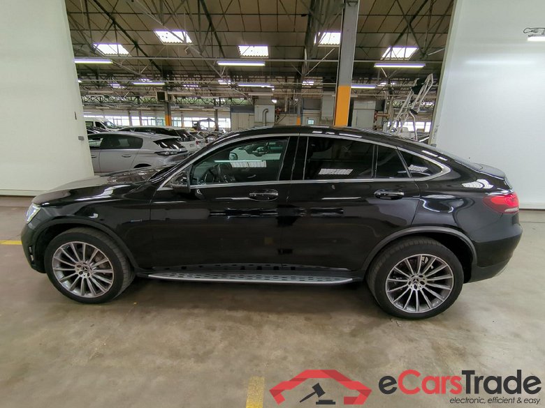 Mercedes GLC 300 de AMG Line 4Matic MERCEDES-BENZ GLC Coupe / 2019 / 5P / Coupé GLC 300 de AMG Line 4Matic #3