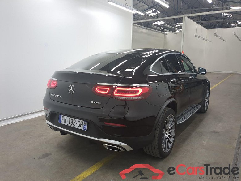 Mercedes GLC 300 de AMG Line 4Matic MERCEDES-BENZ GLC Coupe / 2019 / 5P / Coupé GLC 300 de AMG Line 4Matic #5