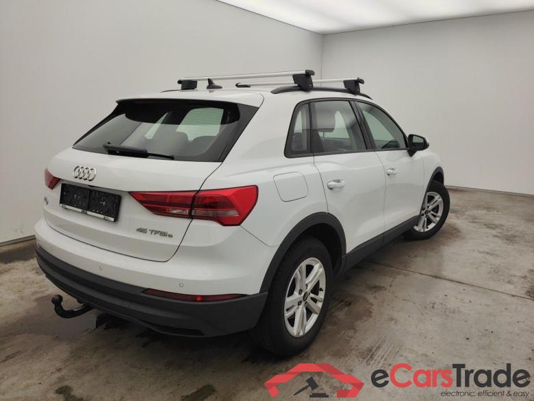 Audi Q3 45 TFSI e S tronic 5d #5