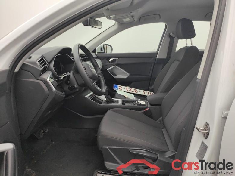 Audi Q3 45 TFSI e S tronic 5d #6