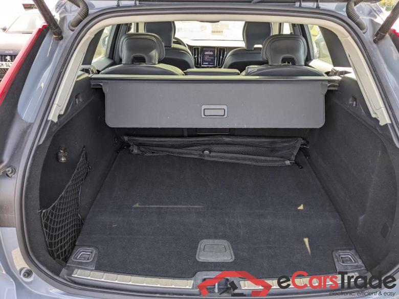 XC60 T8 455 PHEV AWD BA ULTIUMATE CHROME #5