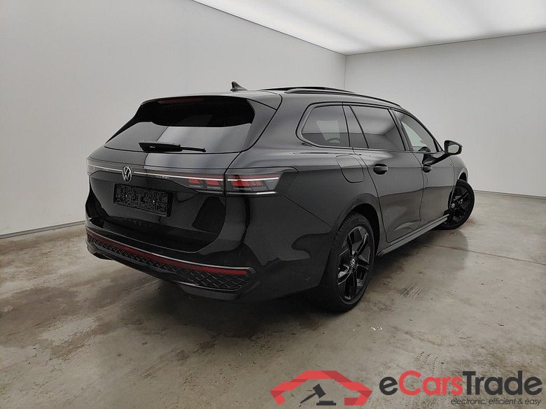 Volkswagen Passat Variant 1.5 TSI eHybrid 110kW DSG R-Line Bus P 5d #5