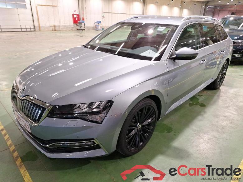 SKODA SUPERB COMBI - 2019 1.4 TSI PHEV Style DSG #1