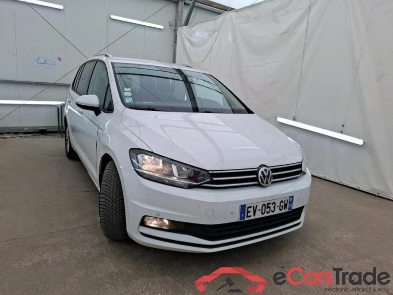 Volkswagen 2.0 TDI 150 DSG6 Confortline Busines BMT VOLKSWAGEN Touran / 2015 / 5P / monospace 2.0 TDI 150 DSG6 Confortline Busines BMT #4