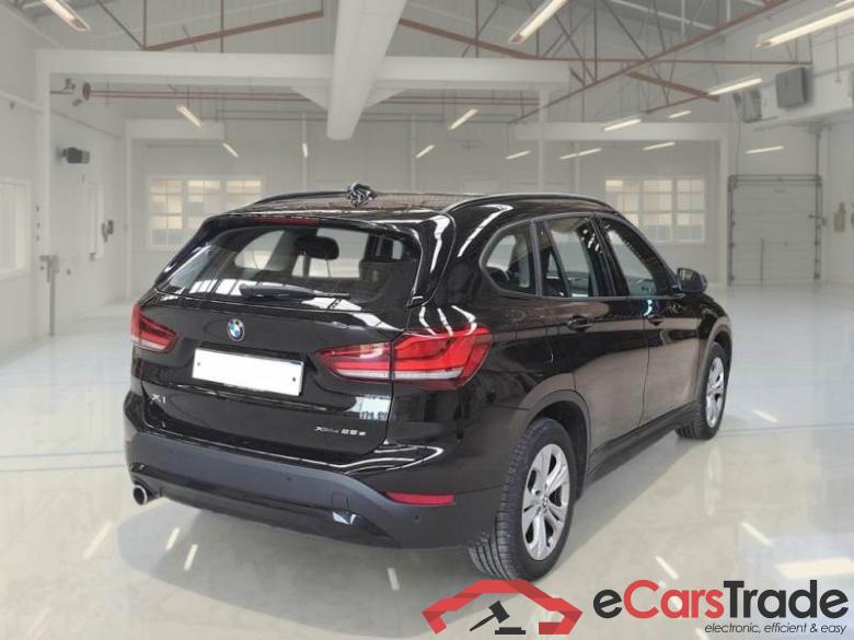 BMW 25EBLACK BMW X1 / 2019 / 5P / SUV XDRIVE 25E BUSINESS ADVANTAGE AUTOMATICO #2