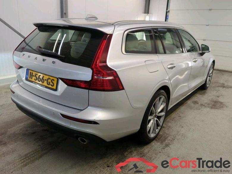 VOLVO V60 2.0 D3 MomentPro #2